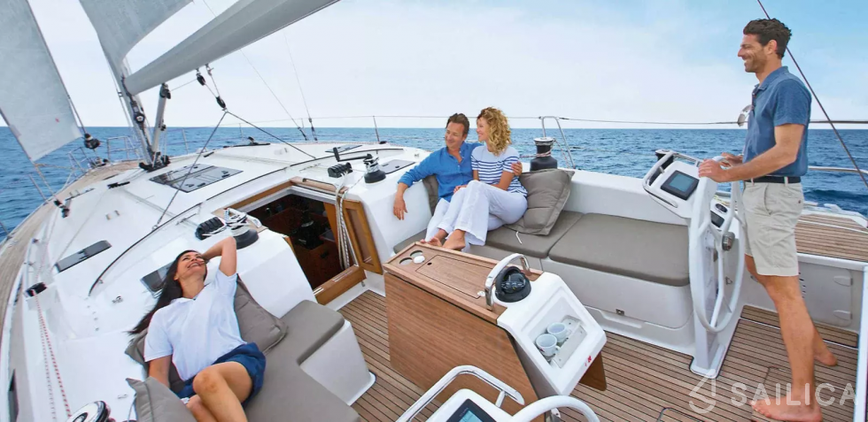 Bavaria Cruiser 51 - Yacht Charter Sailica