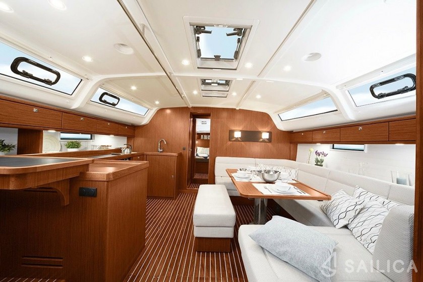 Bavaria Cruiser 51 - Yacht Charter Sailica