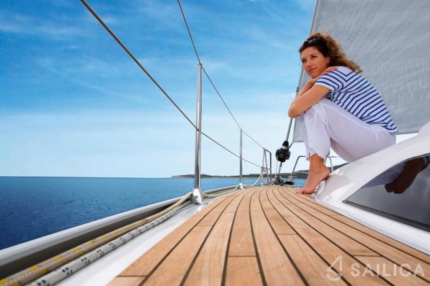Bavaria Cruiser 51 - Yacht Charter Sailica