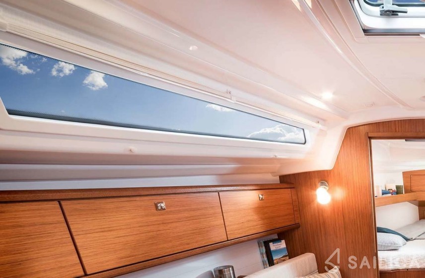 Bavaria Sport 34 - Yacht Charter Sailica