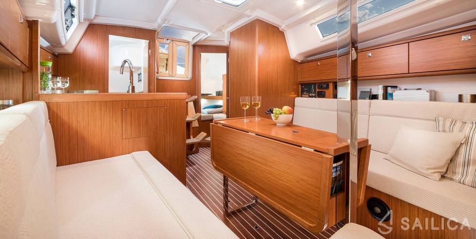 Bavaria Sport 34 - Yacht Charter Sailica