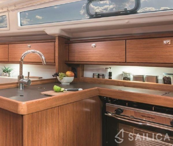 Bavaria Sport 34 - Yacht Charter Sailica