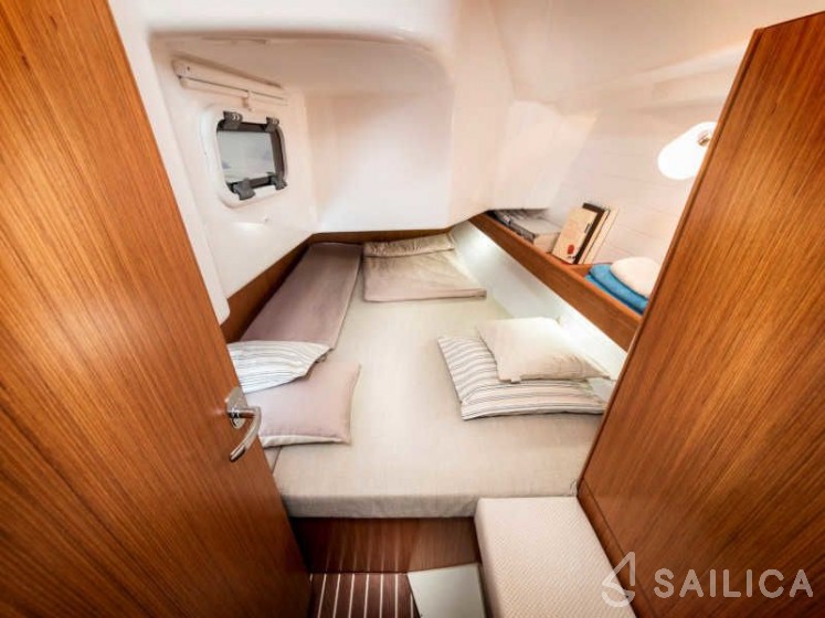 Bavaria Sport 34 - Yacht Charter Sailica