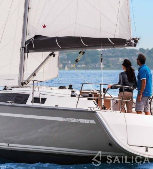 Bavaria 34 Cruiser - Yacht Charter Sailica