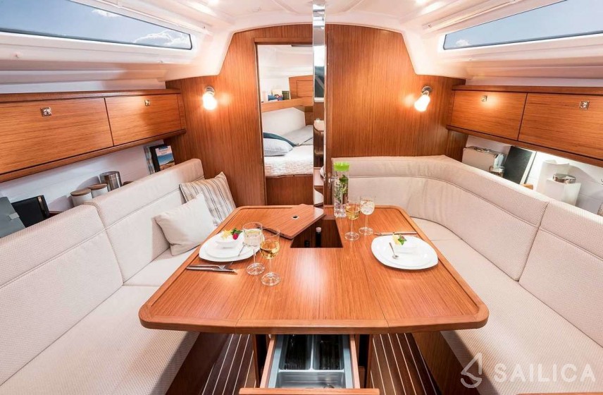Bavaria 34 Cruiser - Yacht Charter Sailica