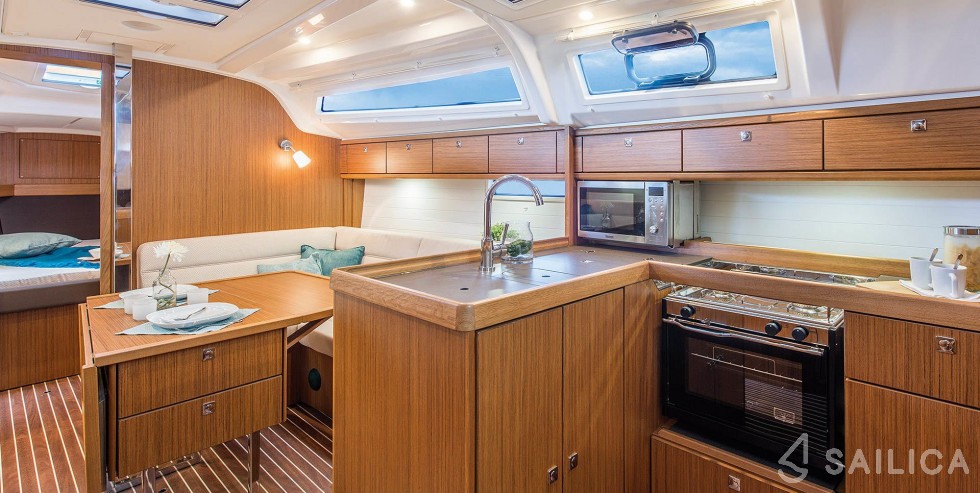Bavaria 37 Sport - Yacht Charter Sailica