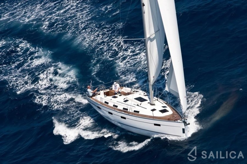 Bavaria Sport 400 - Yacht Charter Sailica