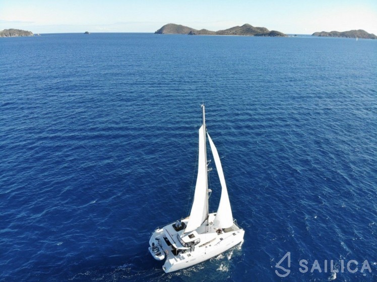Lagoon 450 S - 4 + 2 cab. - Yacht Charter Sailica