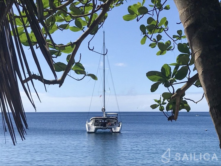 Lagoon 450 S - 4 + 2 cab. - Yacht Charter Sailica