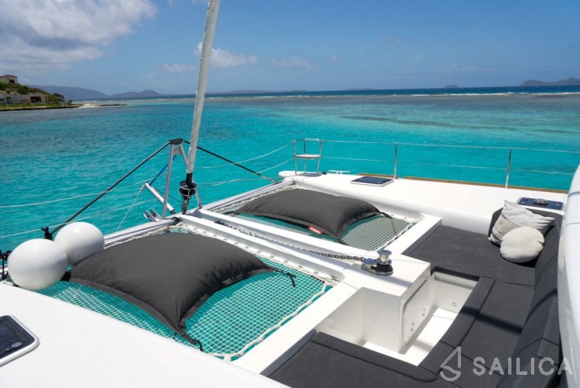 Lagoon 450 S - 4 + 2 cab. - Yacht Charter Sailica