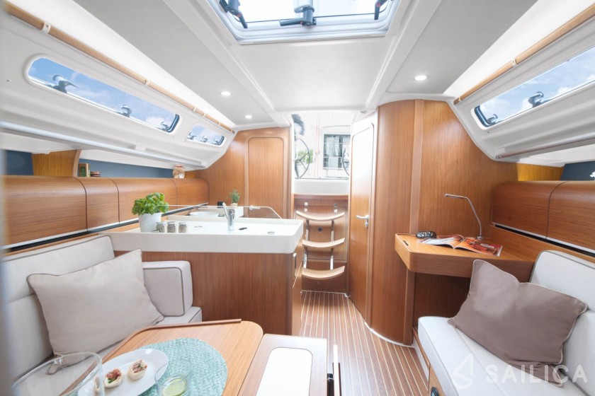 Dehler 34 - Yacht Charter Sailica