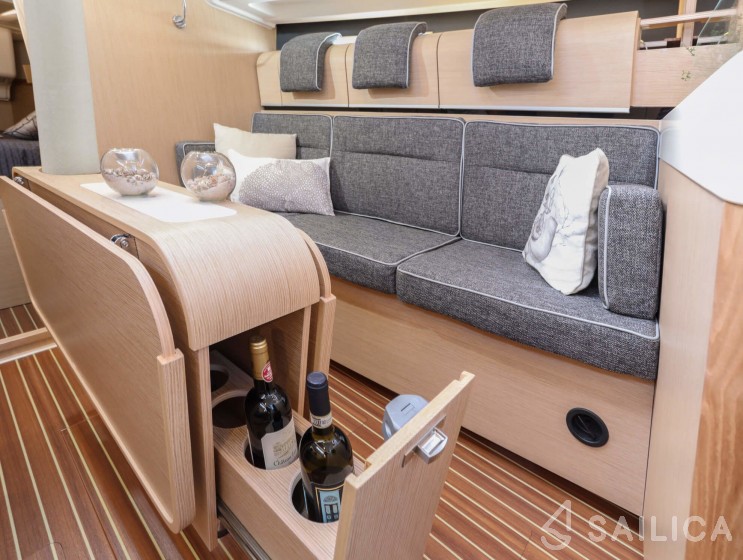Dehler 34 - Yacht Charter Sailica