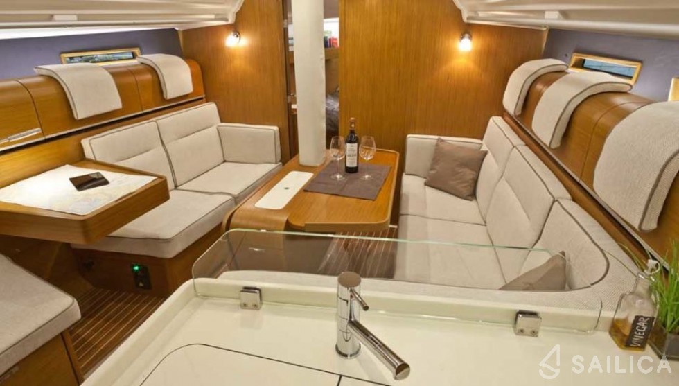Dehler 38 - Yacht Charter Sailica
