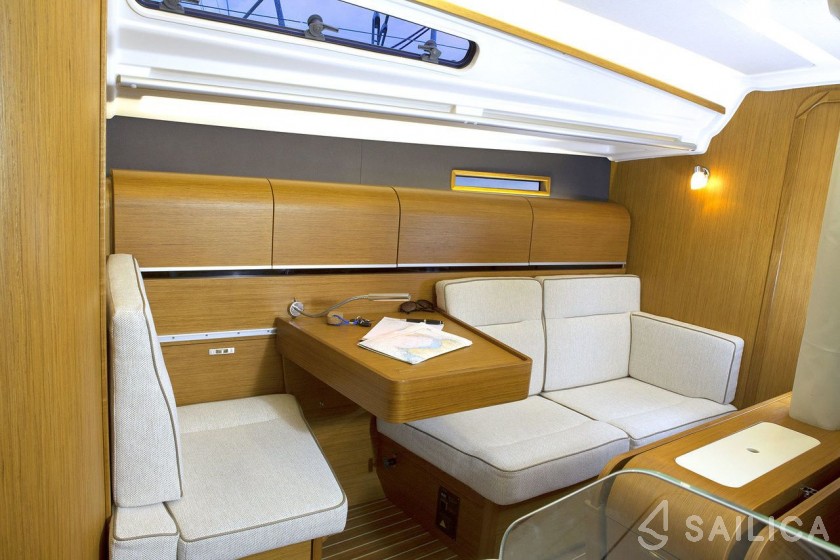 Dehler 38 - Yacht Charter Sailica