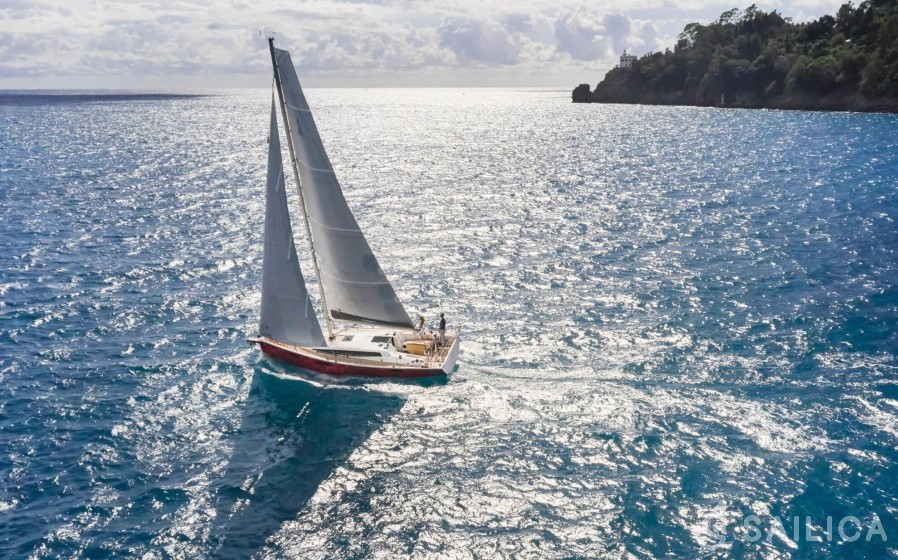 Dehler 38 SQ - Yacht Charter Sailica