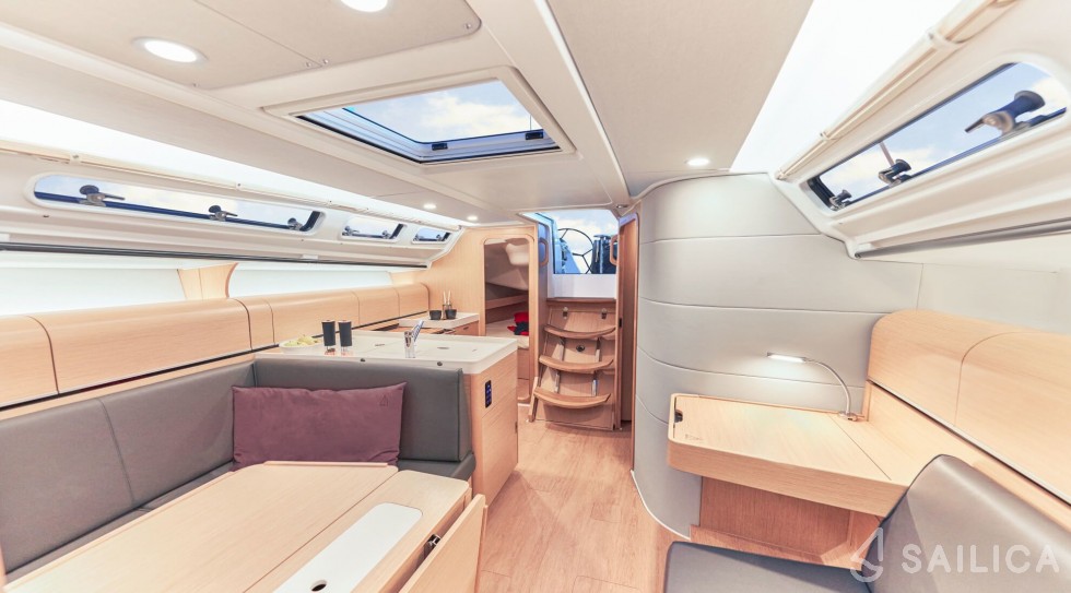 Dehler 38 - Yacht Charter Sailica