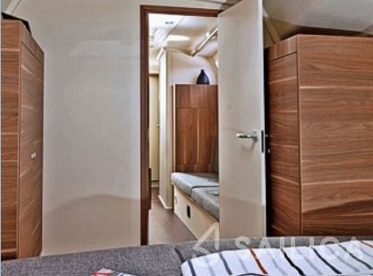 Varianta 37 - Yacht Charter Sailica