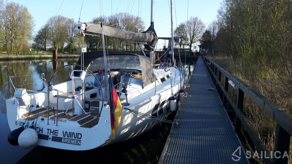 Varianta 44 - Yacht Charter Sailica