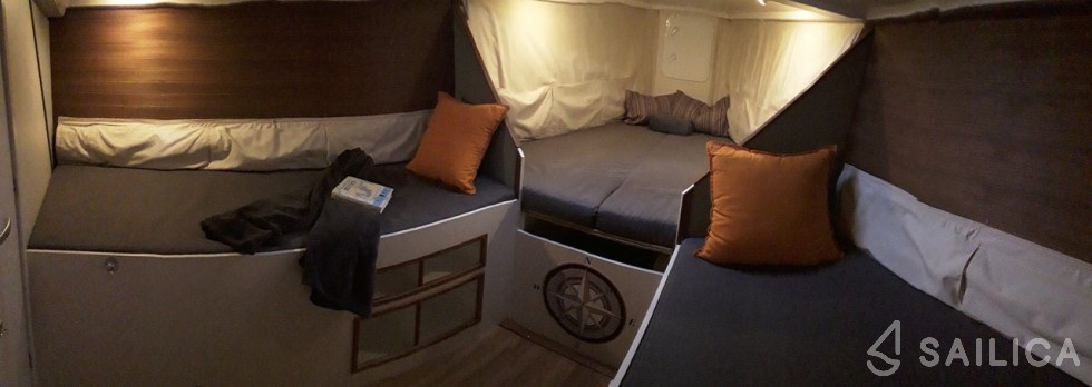 Varianta 44 - Yacht Charter Sailica