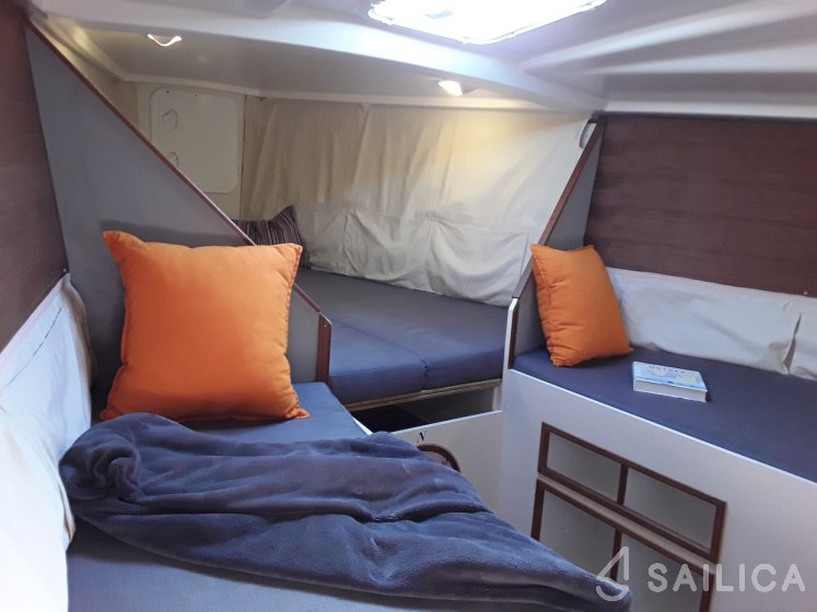 Varianta 44 - Yacht Charter Sailica