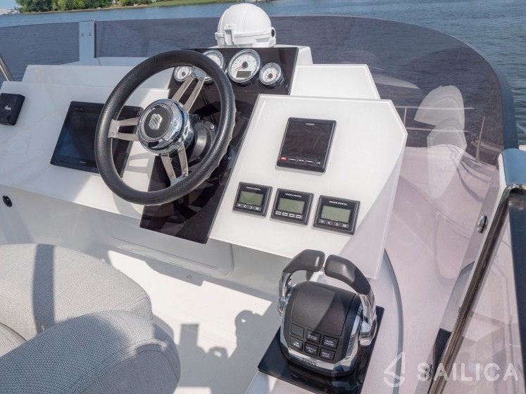 MY 37 - Yacht Charter Sailica