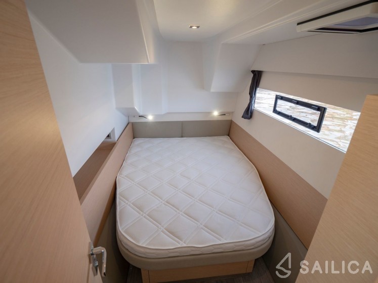 MY 37 - Yacht Charter Sailica