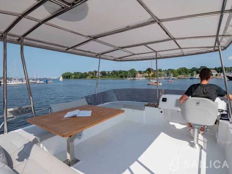 MY 37 - Yacht Charter Sailica