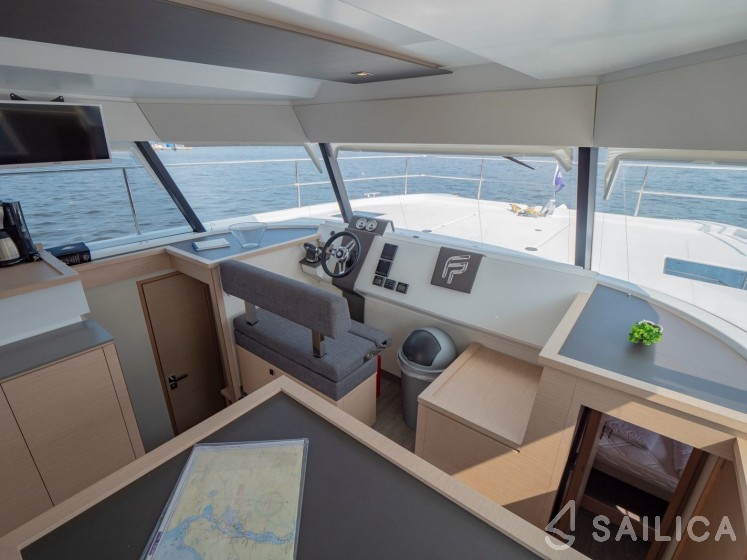 MY 37 - Yacht Charter Sailica