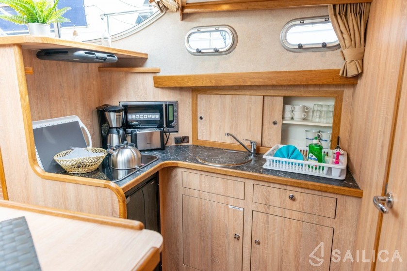 Gruno 35 Classic - Yacht Charter Sailica