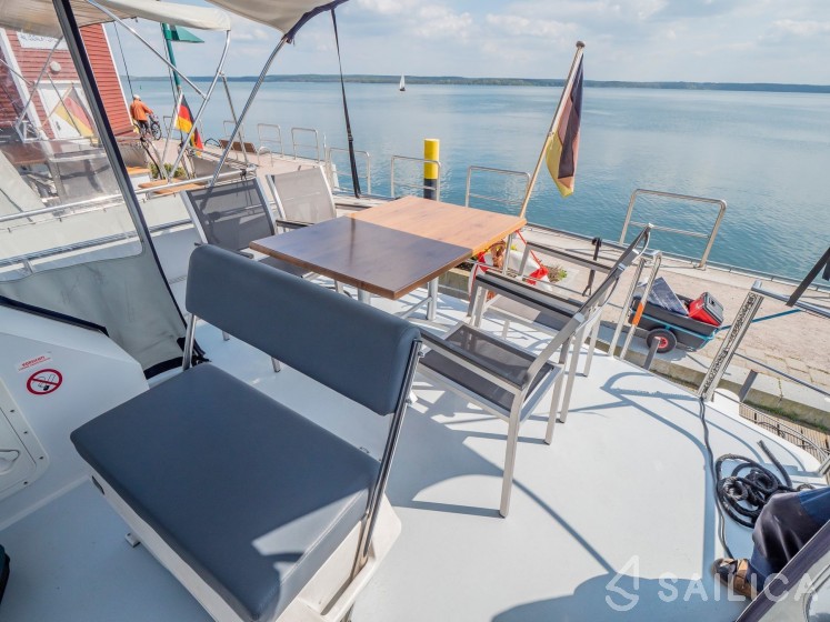 Gruno 38 Classic - Yacht Charter Sailica