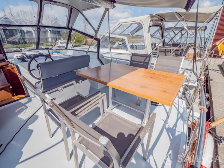 Gruno 38 Classic - Yacht Charter Sailica