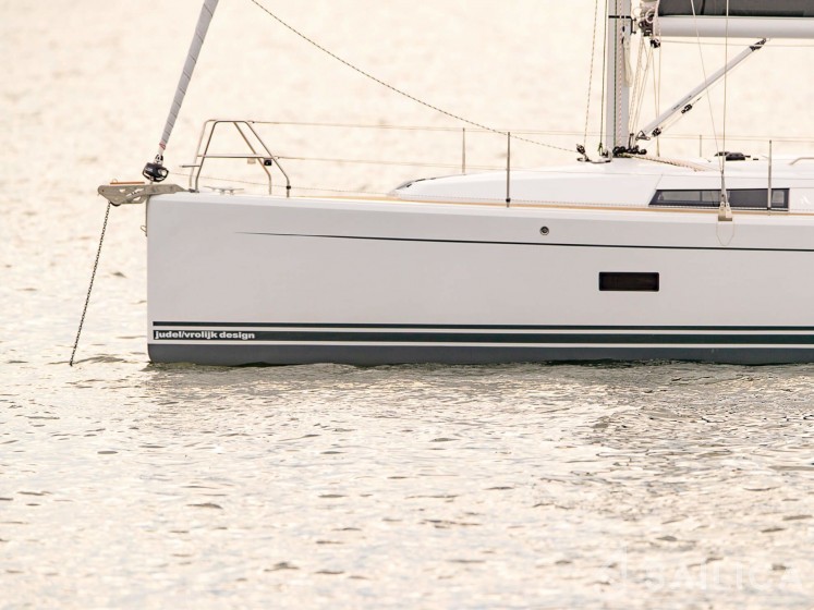 Hanse 345 - Yacht Charter Sailica