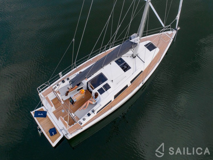 Hanse 345 - Yacht Charter Sailica