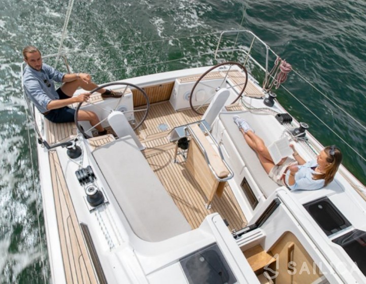 Hanse 345 - Yacht Charter Sailica