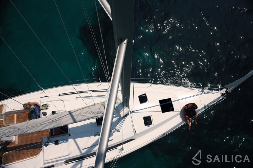 Hanse 350 - Yacht Charter Sailica