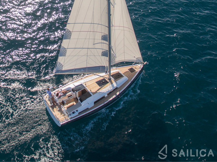Hanse 388 - Yacht Charter Sailica