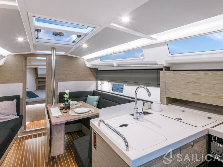 Hanse 388 - Yacht Charter Sailica