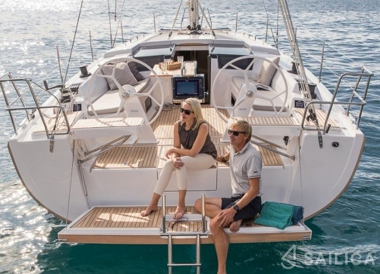 Hanse 418 - Yacht Charter Sailica