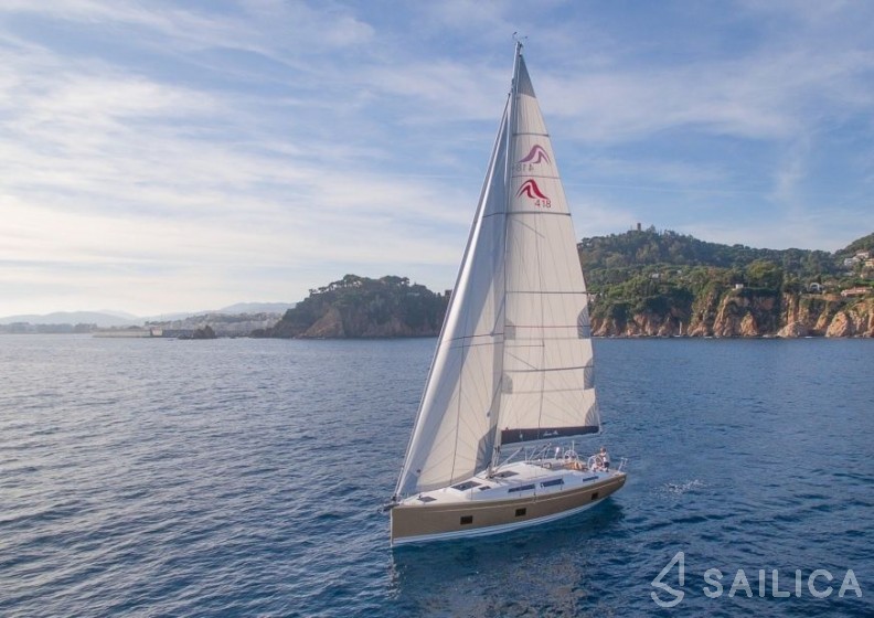 Hanse 418 - Yacht Charter Sailica
