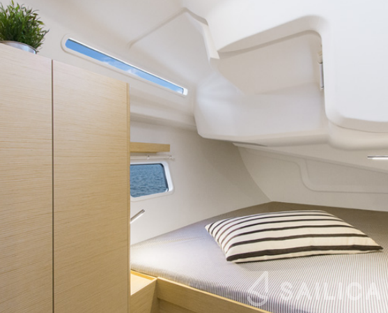 Hanse 418 - Yacht Charter Sailica