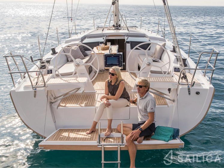 Hanse 418 - Yacht Charter Sailica