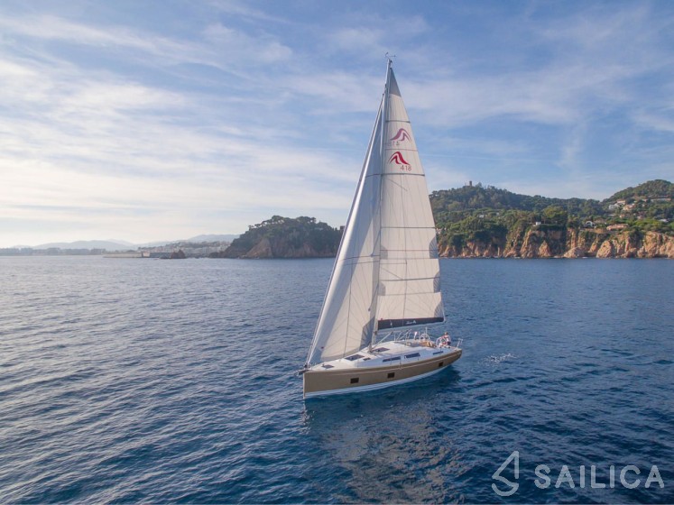 Hanse 418 - Yacht Charter Sailica
