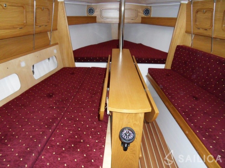 Henk Amiga 35 - Yacht Charter Sailica