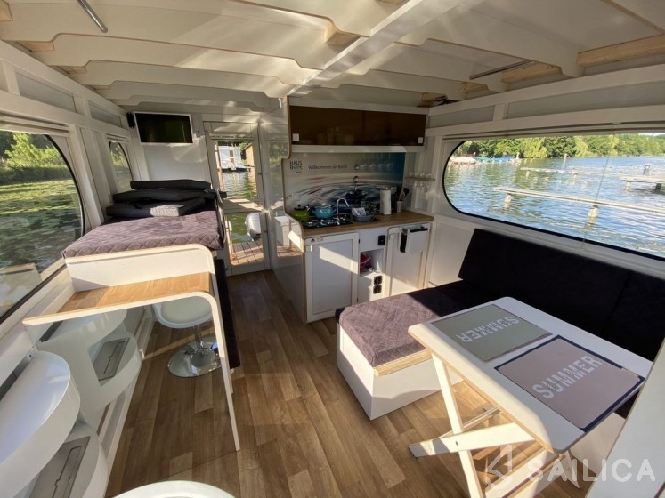 Houseboat Kompakt - Yacht Charter Sailica