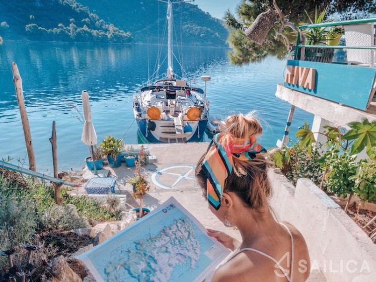 Sun Odyssey 54DS - Yacht Charter Sailica