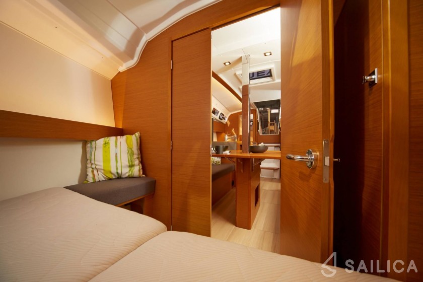 Sun Odyssey 34 - Yacht Charter Sailica
