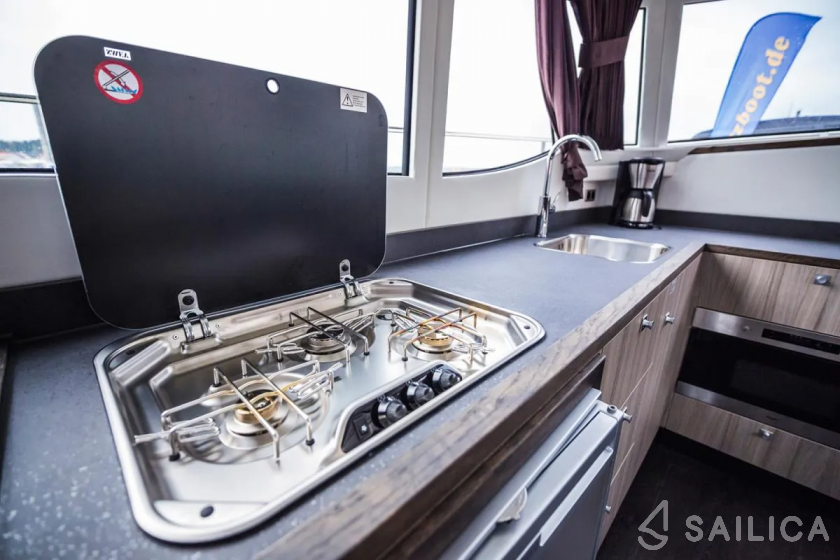 Jetten 41 - Yacht Charter Sailica