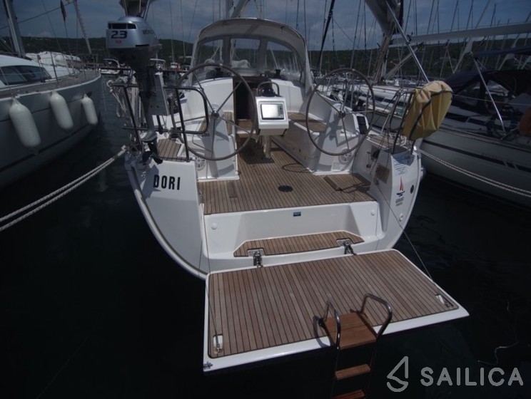 Bavaria 37 Cruiser - Yacht Charter Sailica