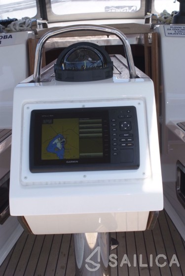 Bavaria 37 Cruiser - Yacht Charter Sailica