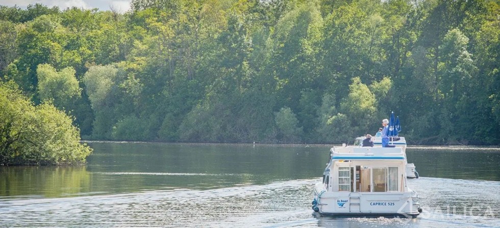 Le Boat Caprice - Yacht Charter Sailica